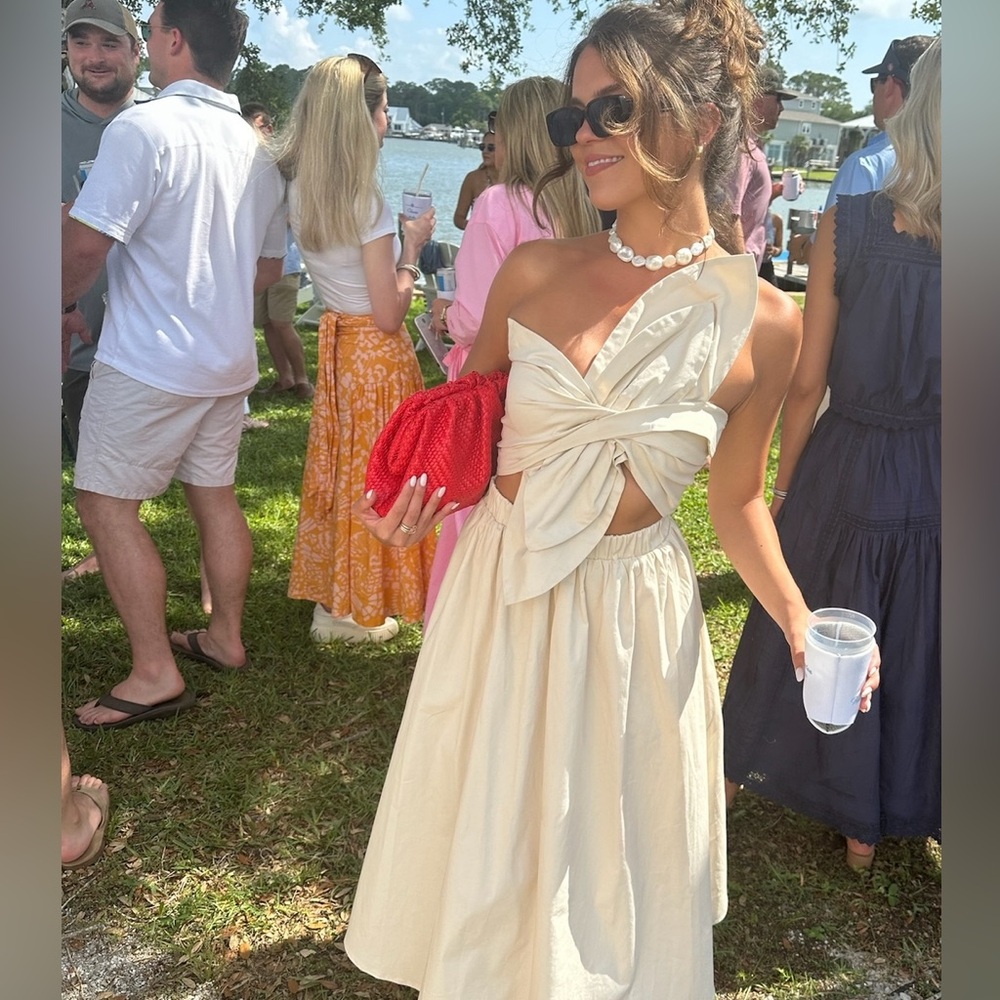 Elegant Cream One-Shoulder Dress